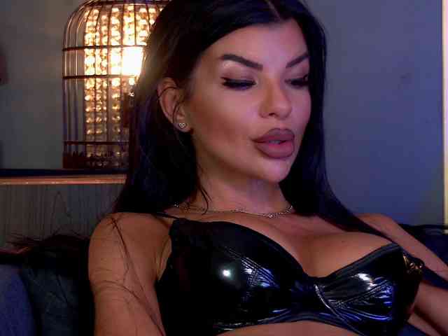 EleniaDevons webcam