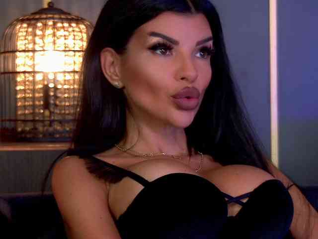 EleniaDevons webcam