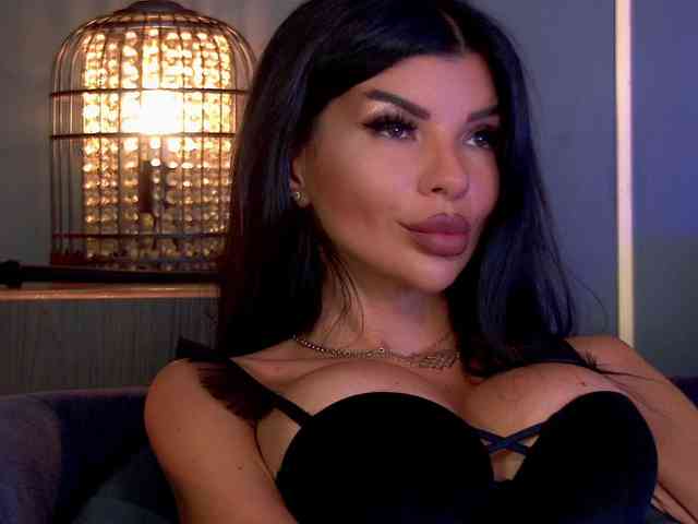 EleniaDevons
