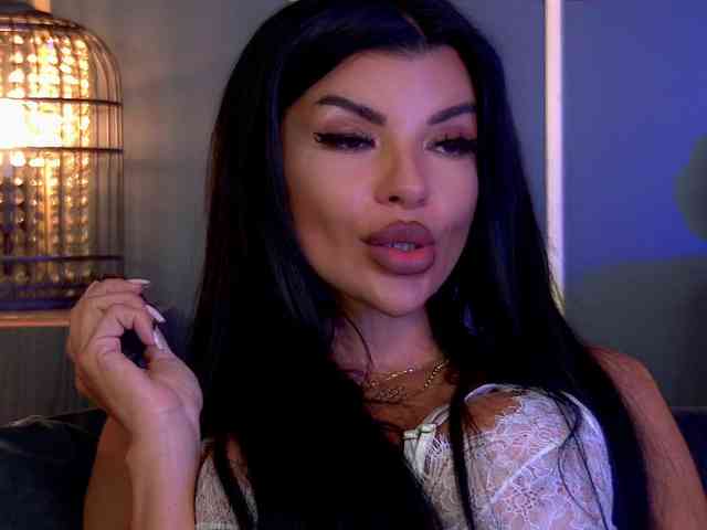 EleniaDevons webcam