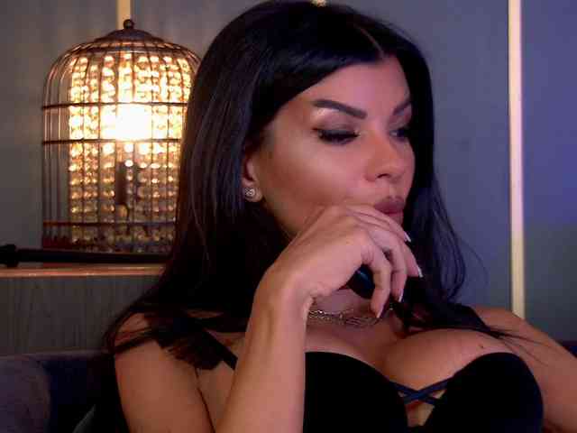 EleniaDevons webcam