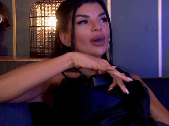 EleniaDevons webcam