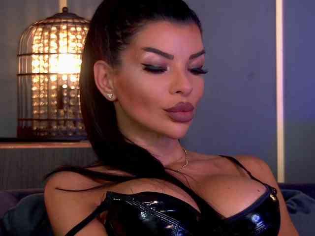 EleniaDevons webcam