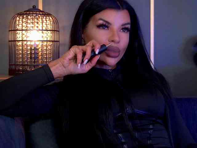 EleniaDevons webcam