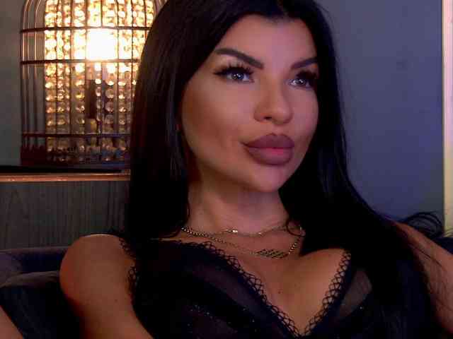 EleniaDevons webcam