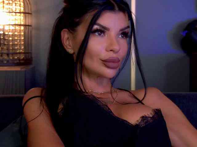 EleniaDevons webcam