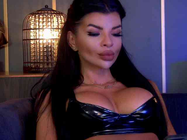 EleniaDevons webcam