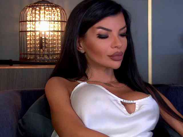EleniaDevons webcam