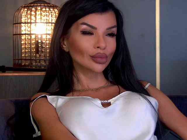 EleniaDevons webcam