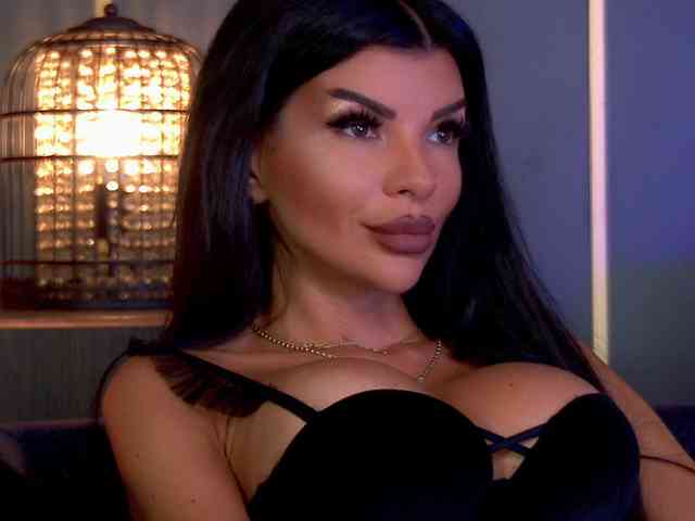 EleniaDevons webcam