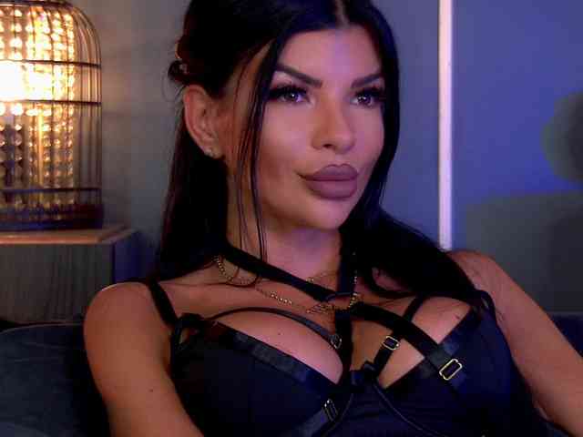 EleniaDevons