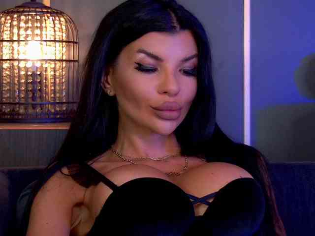 EleniaDevons webcam