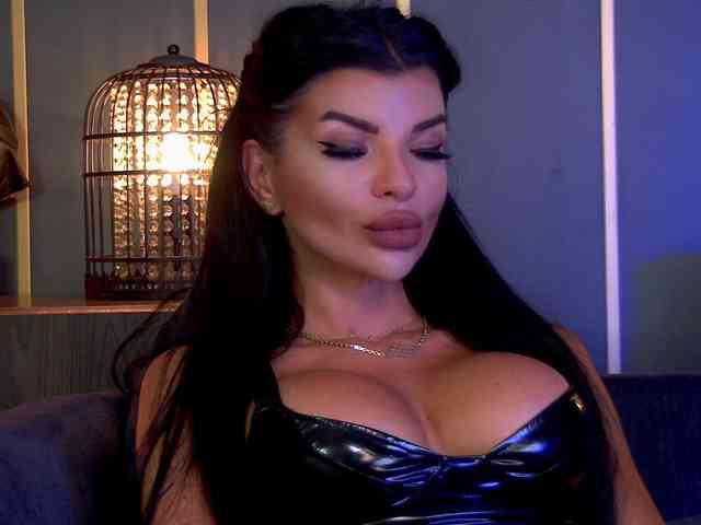 EleniaDevons webcam
