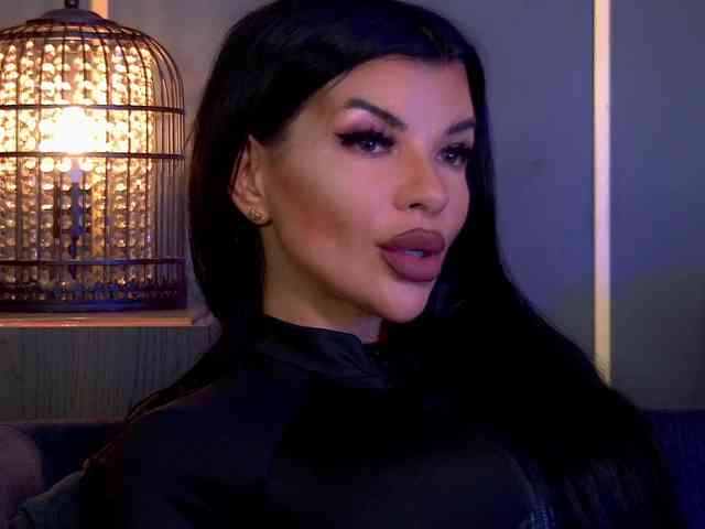 EleniaDevons webcam