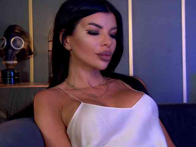 EleniaDevons webcam