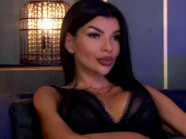 EleniaDevons webcam