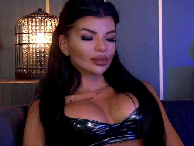 EleniaDevons webcam