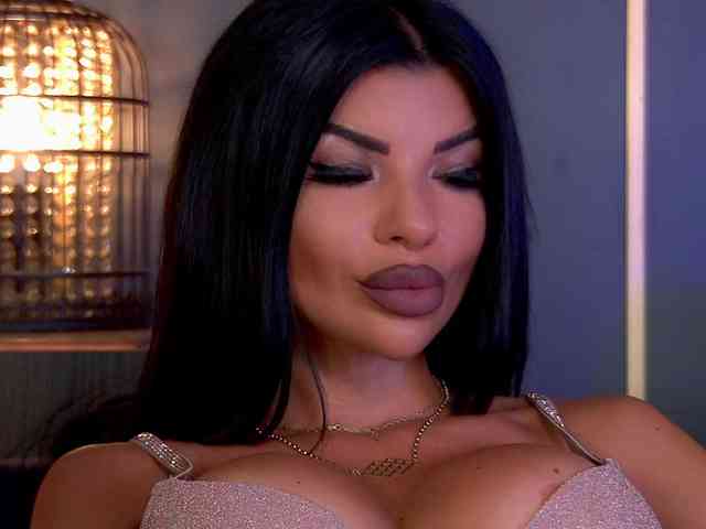 EleniaDevons webcam