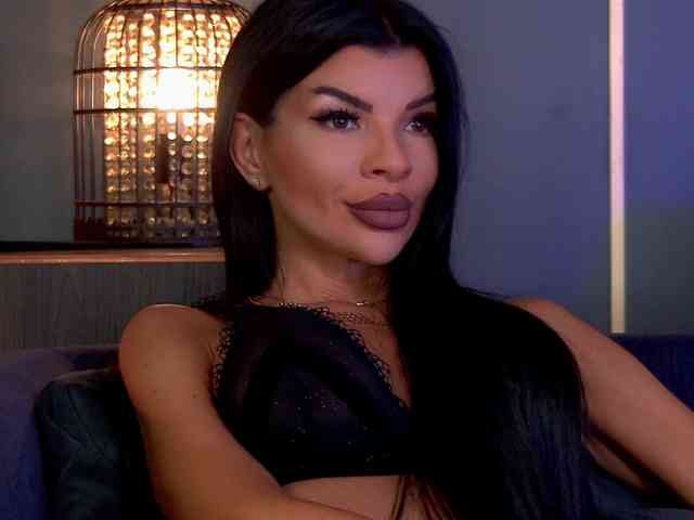 EleniaDevons webcam