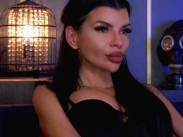 EleniaDevons webcam
