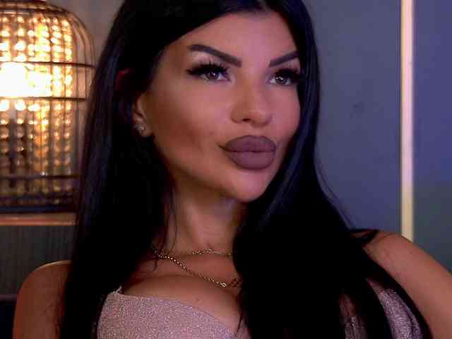 EleniaDevons webcam