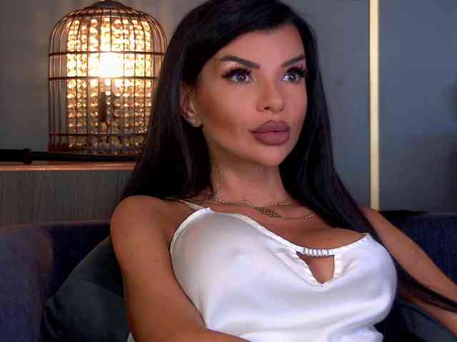 EleniaDevons webcam