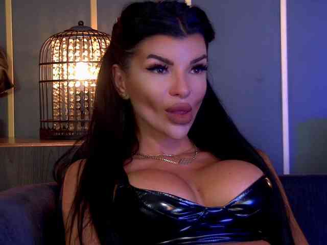 EleniaDevons webcam