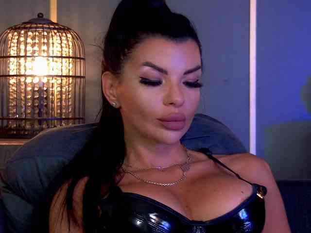 EleniaDevons webcam