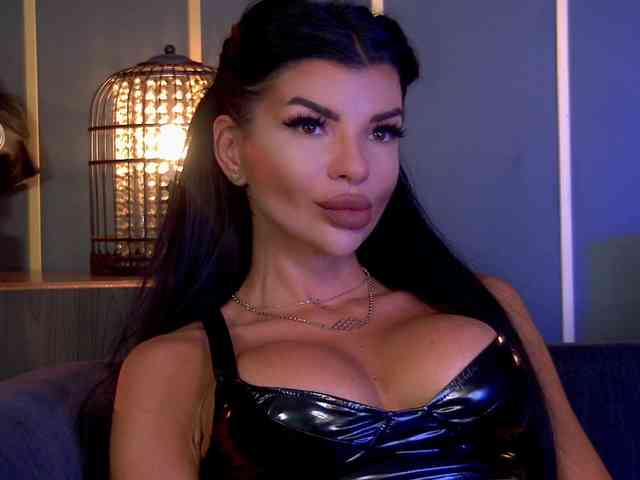 EleniaDevons webcam