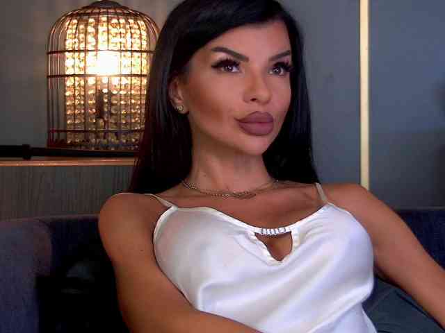 EleniaDevons webcam