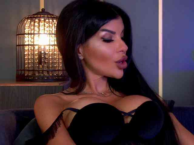 EleniaDevons webcam