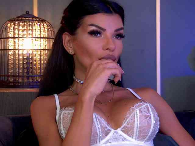 EleniaDevons webcam