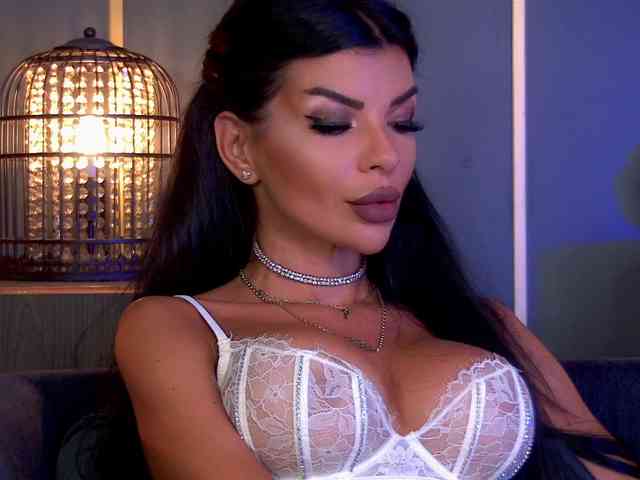 EleniaDevons webcam