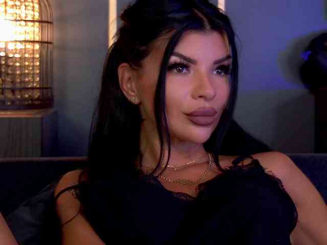 EleniaDevons webcam