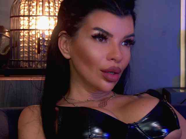 EleniaDevons webcam