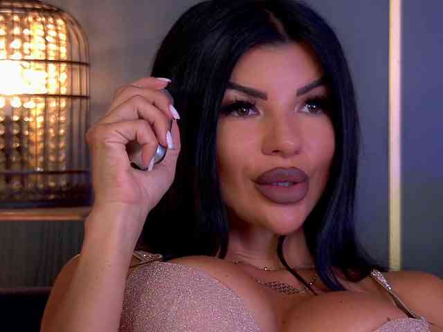 EleniaDevons webcam