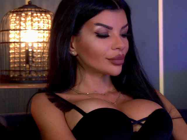 EleniaDevons webcam