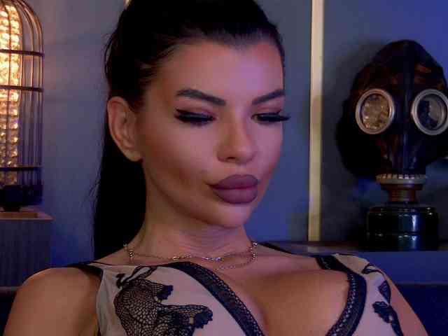 EleniaDevons