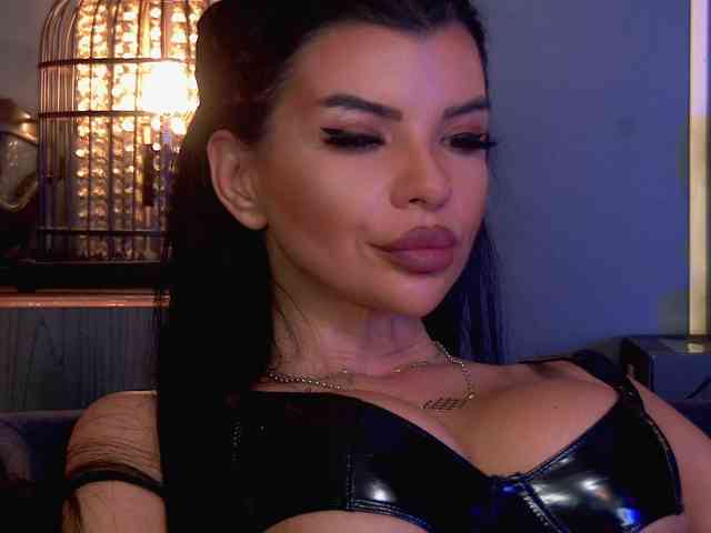 EleniaDevons webcam