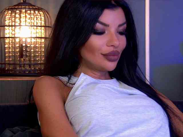 EleniaDevons webcam