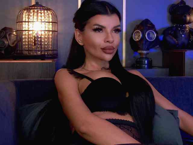 EleniaDevons