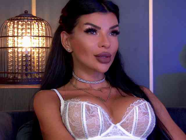 EleniaDevons webcam
