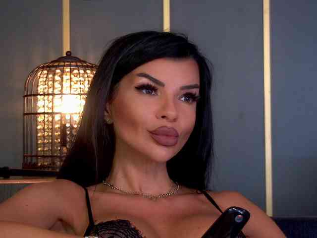 EleniaDevons webcam