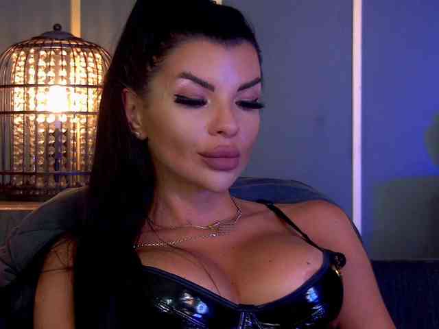 EleniaDevons webcam