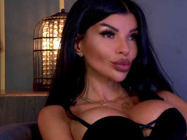 EleniaDevons webcam