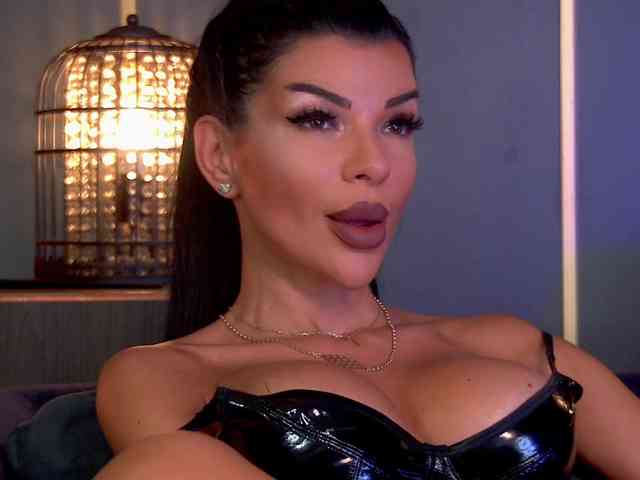 EleniaDevons webcam