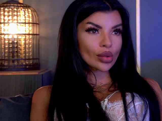 EleniaDevons webcam