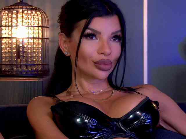 EleniaDevons webcam