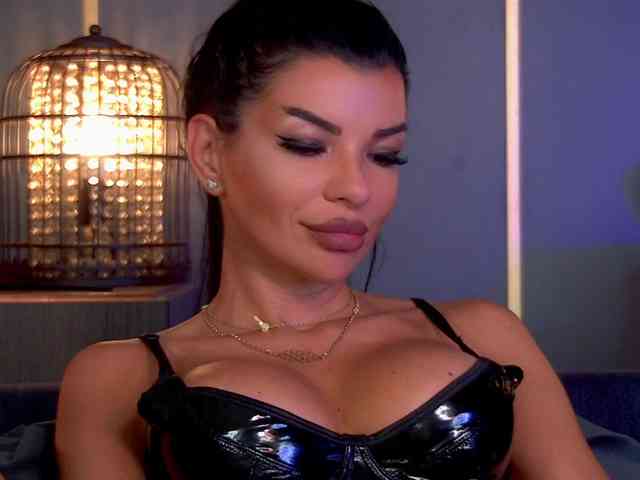 EleniaDevons webcam