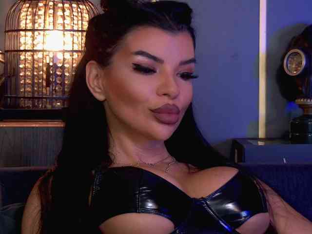 EleniaDevons webcam